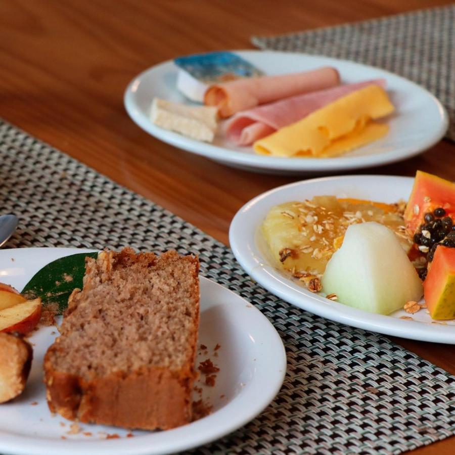 Hotel Bertell Inn ペネド エクステリア 写真