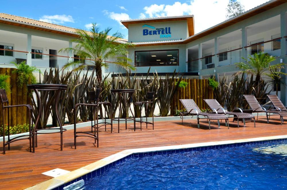 Hotel Bertell Inn ペネド エクステリア 写真